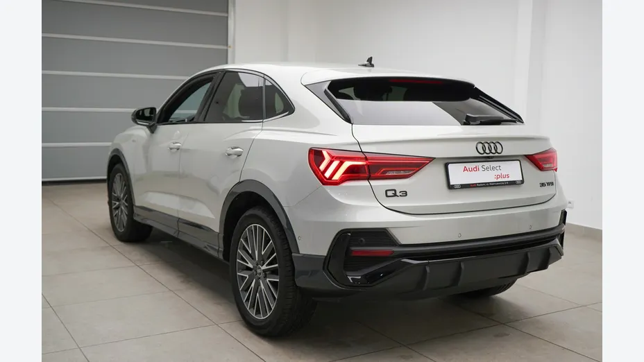 AUDI Q3 Sportback -
