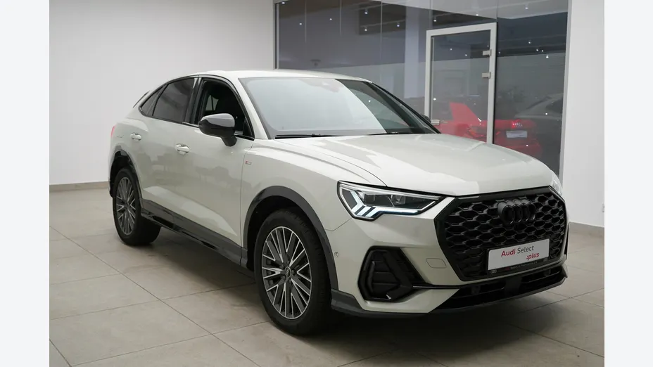 AUDI Q3 Sportback -