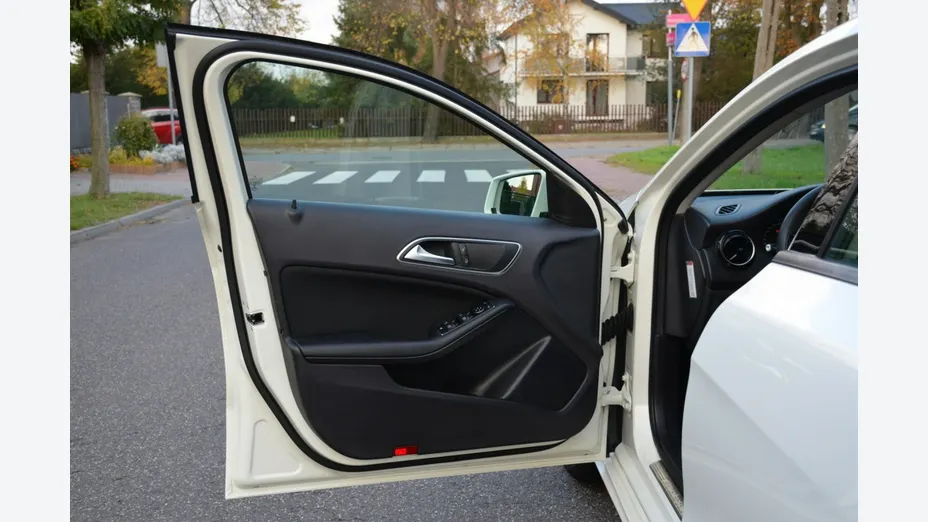 MERCEDES-BENZ A Klasa -