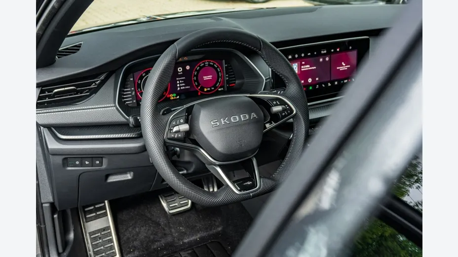 SKODA Octavia -