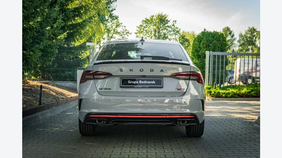 SKODA Octavia -