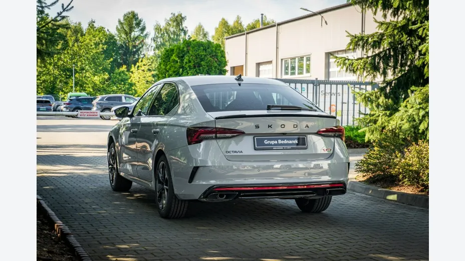 SKODA Octavia -