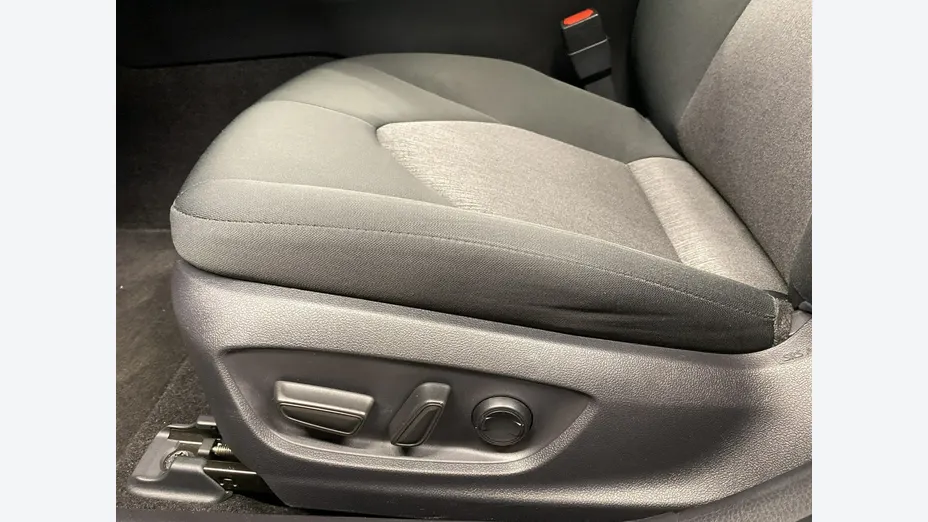 TOYOTA Camry -