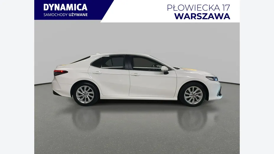 TOYOTA Camry -