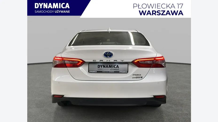 TOYOTA Camry -
