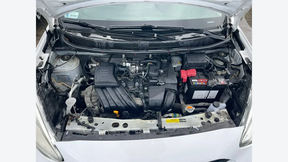 NISSAN Micra -