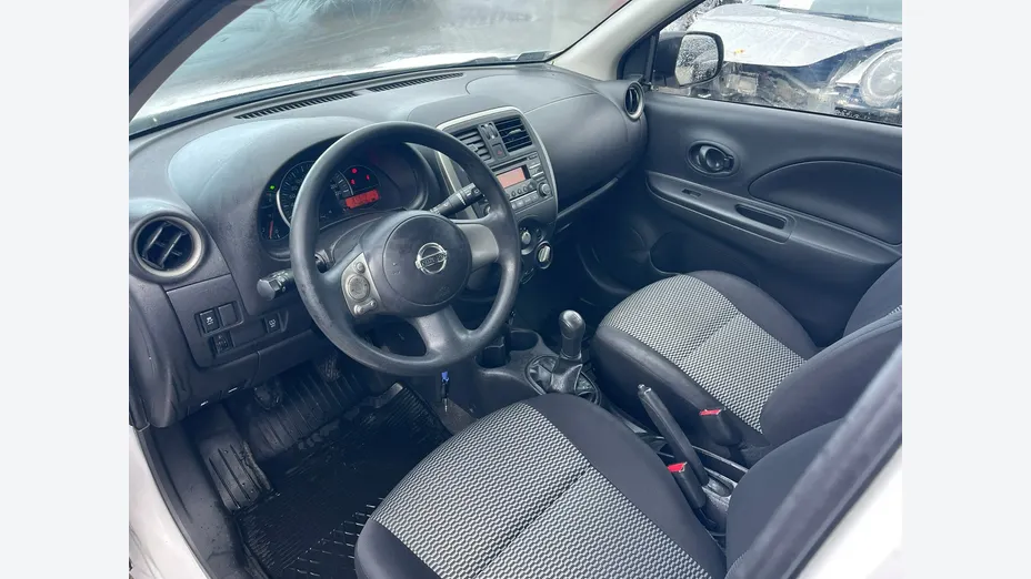 NISSAN Micra -