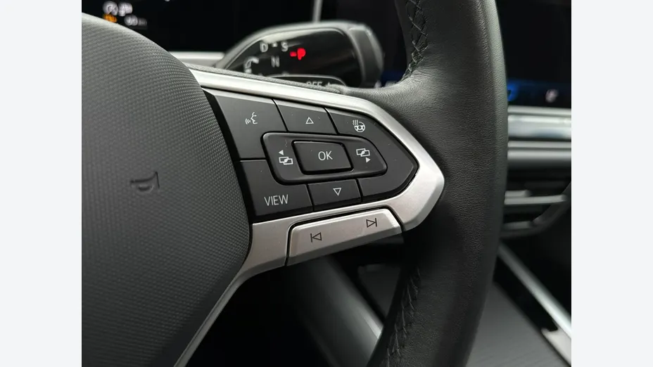 VOLKSWAGEN Passat -