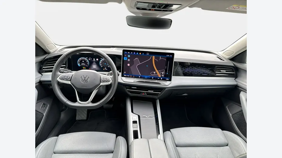 VOLKSWAGEN Passat -