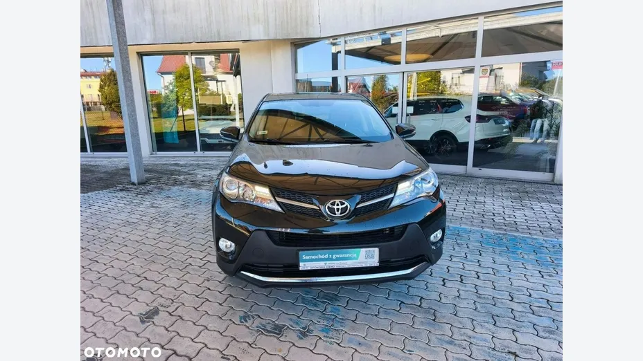 TOYOTA RAV4 -