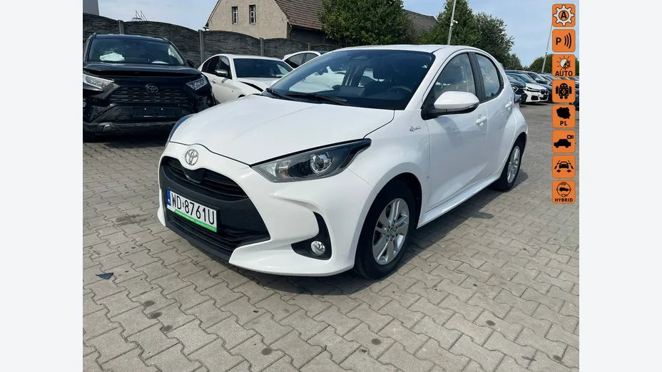 TOYOTA Yaris -