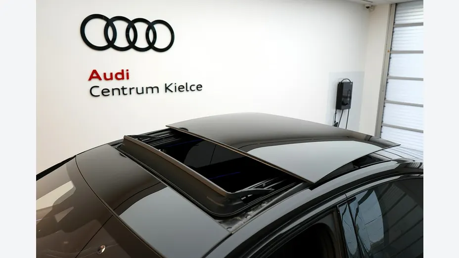 AUDI A8 -