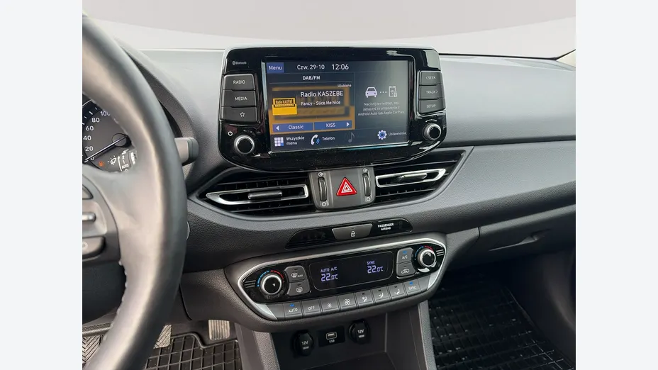 HYUNDAI i30 -