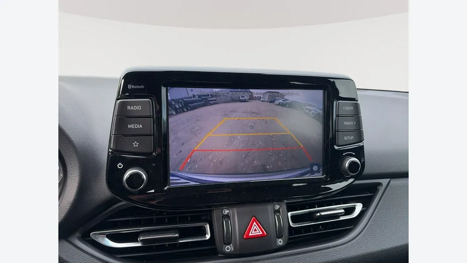 HYUNDAI i30 -