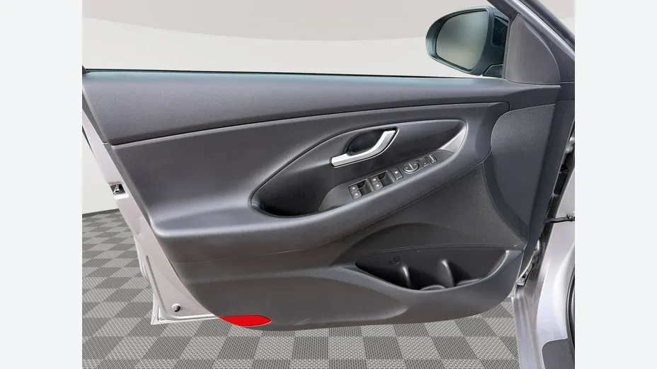 HYUNDAI i30 -