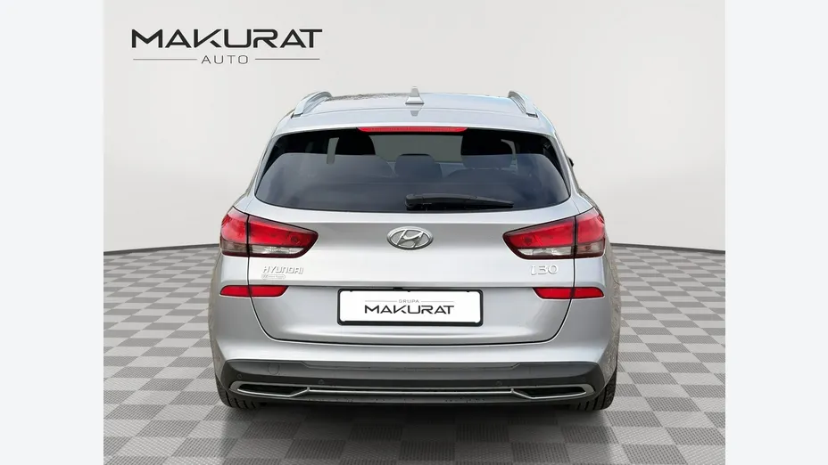 HYUNDAI i30 -
