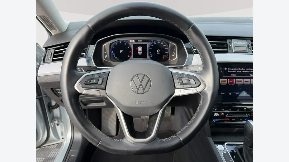 VOLKSWAGEN Passat -