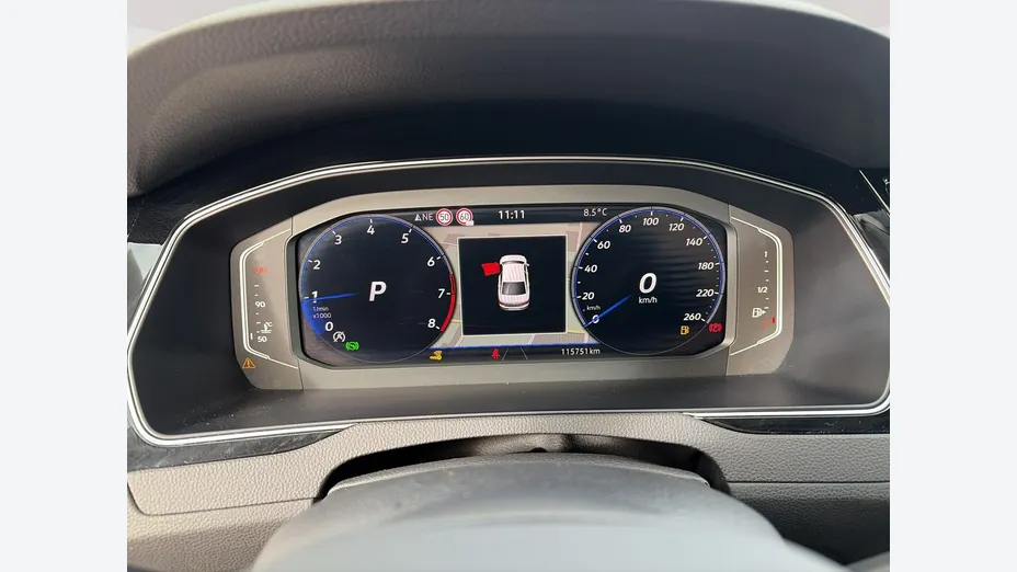 VOLKSWAGEN Passat -