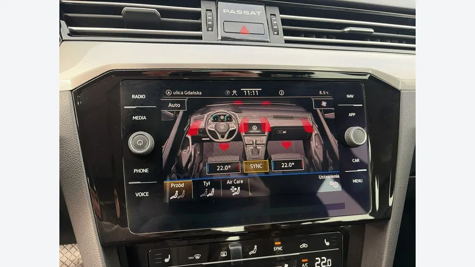 VOLKSWAGEN Passat -