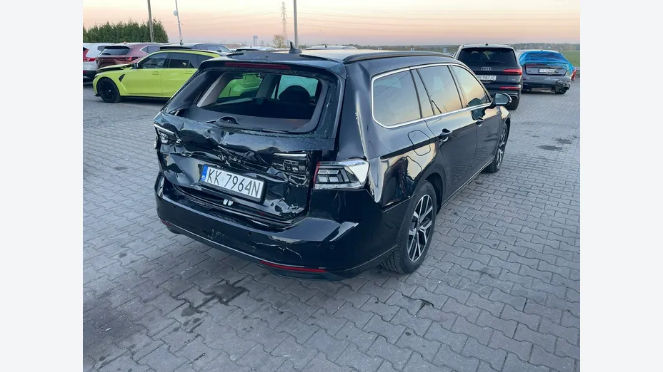 VOLKSWAGEN Passat -