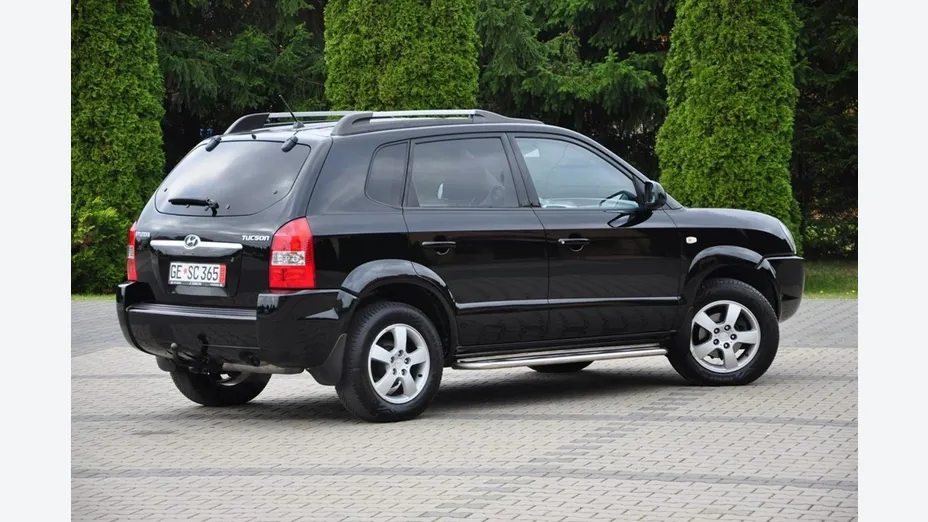 HYUNDAI Tucson -