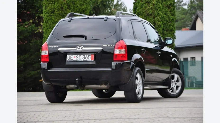 HYUNDAI Tucson -