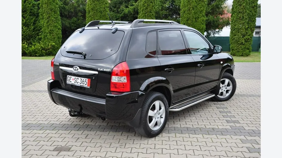 HYUNDAI Tucson -