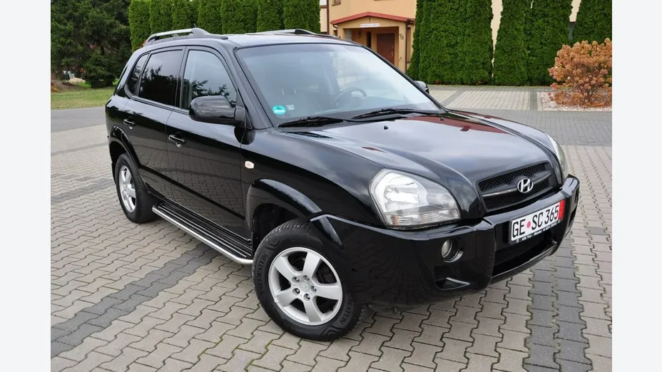 HYUNDAI Tucson -