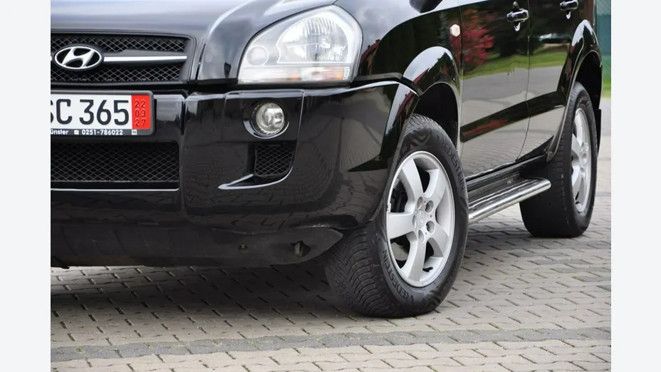 HYUNDAI Tucson -