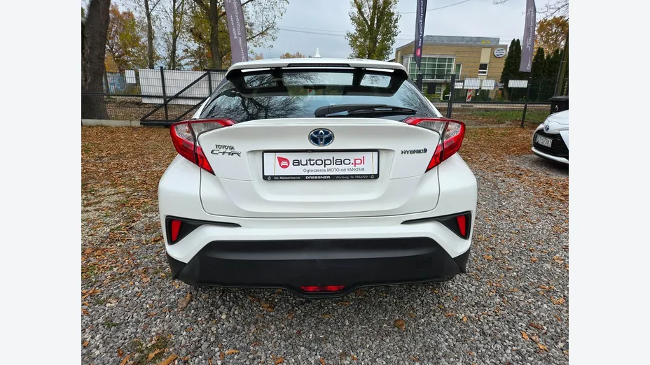 TOYOTA C-HR -