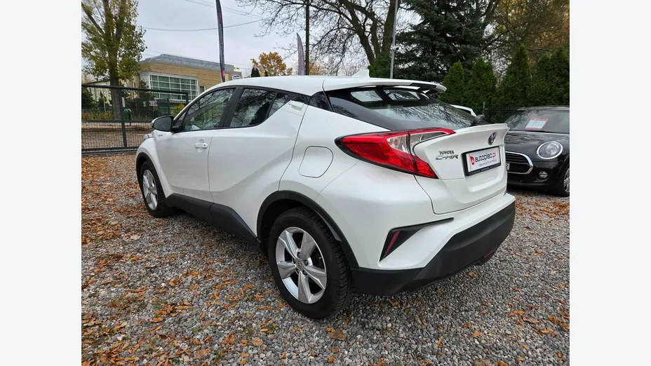 TOYOTA C-HR -
