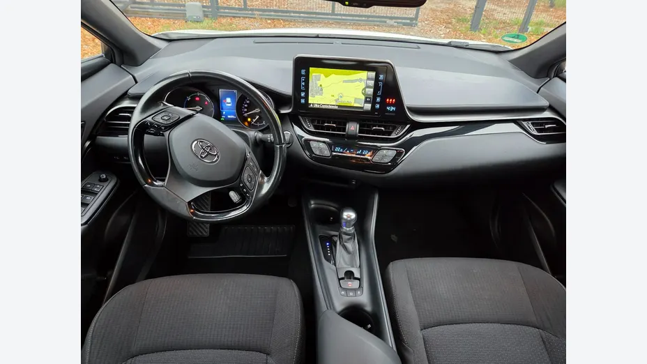 TOYOTA C-HR -