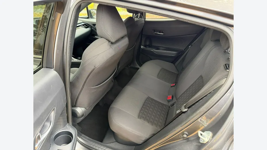 TOYOTA C-HR -