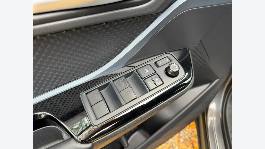 TOYOTA C-HR -