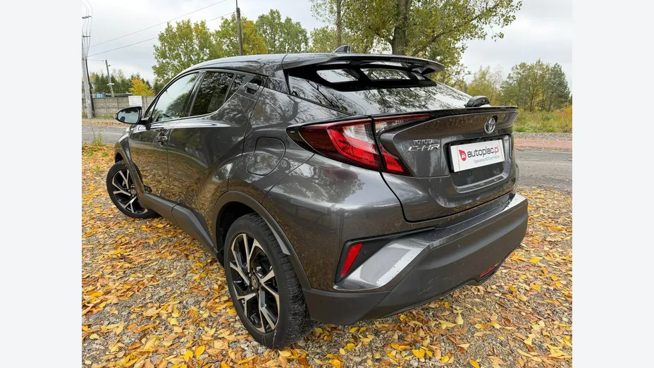 TOYOTA C-HR -