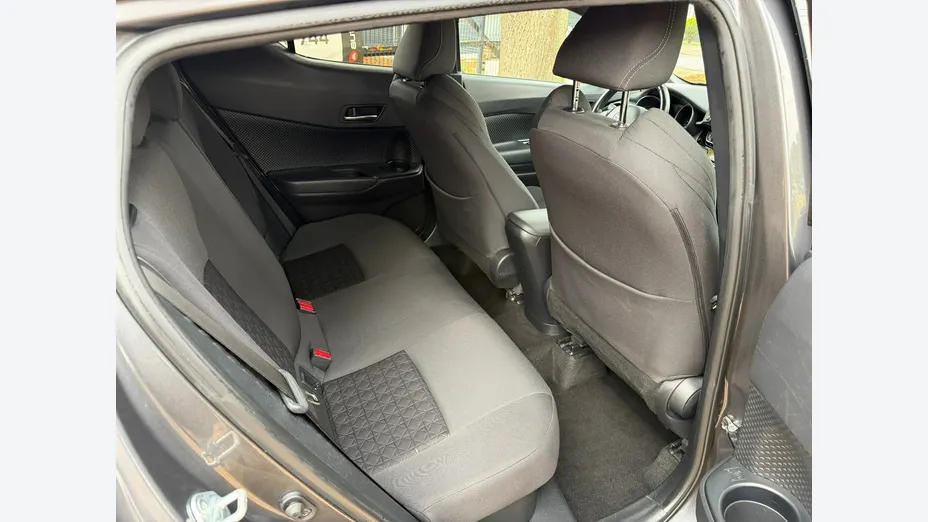 TOYOTA C-HR -