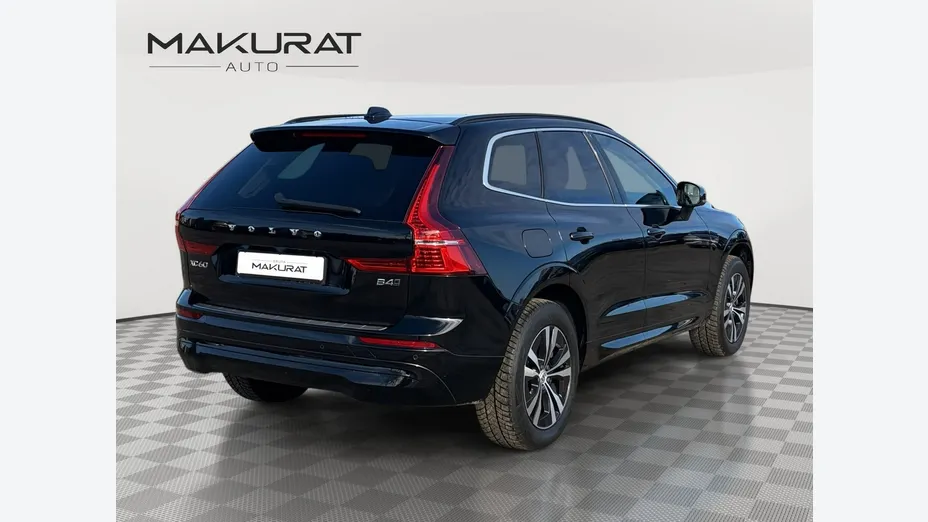 VOLVO XC60 -