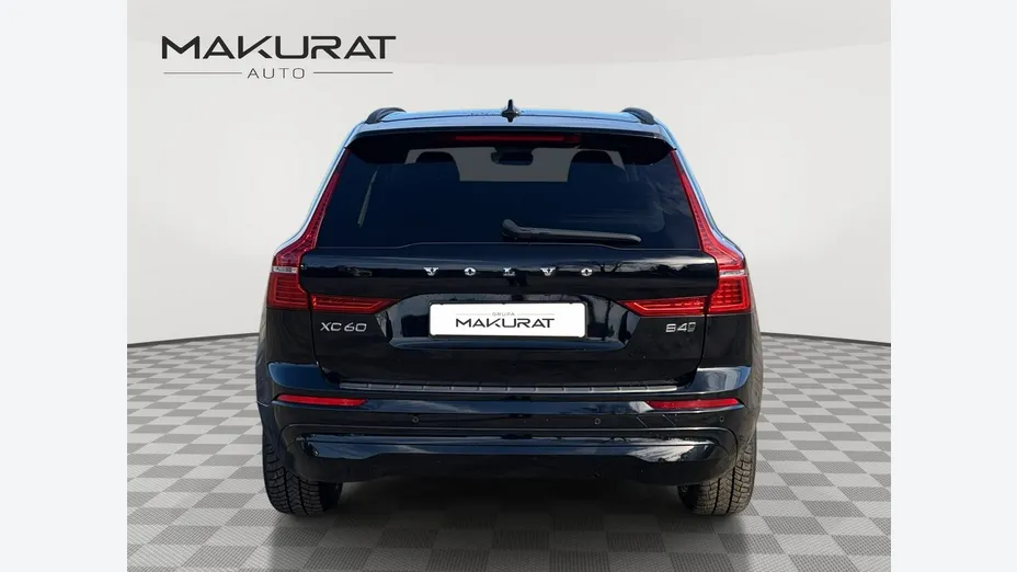 VOLVO XC60 -