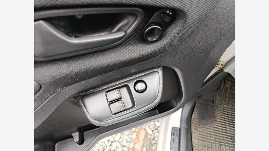 SUZUKI Ignis -