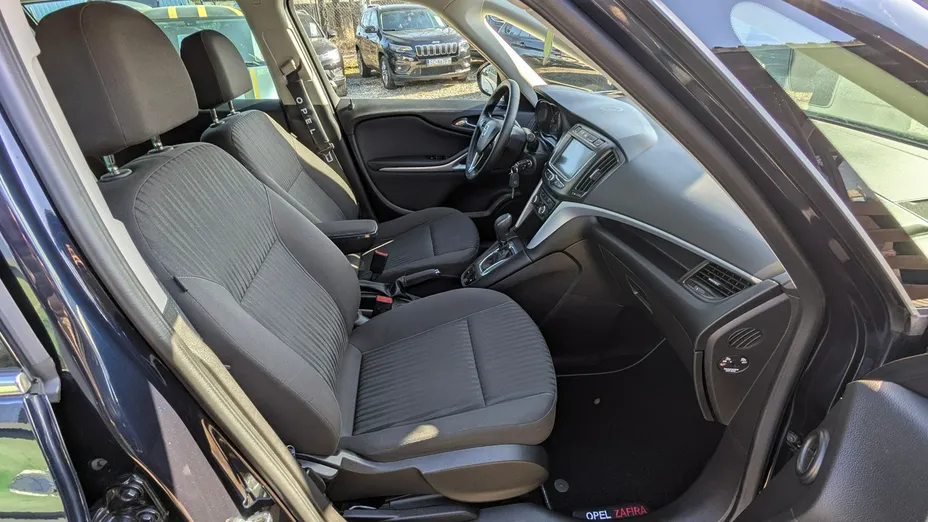 OPEL Zafira -