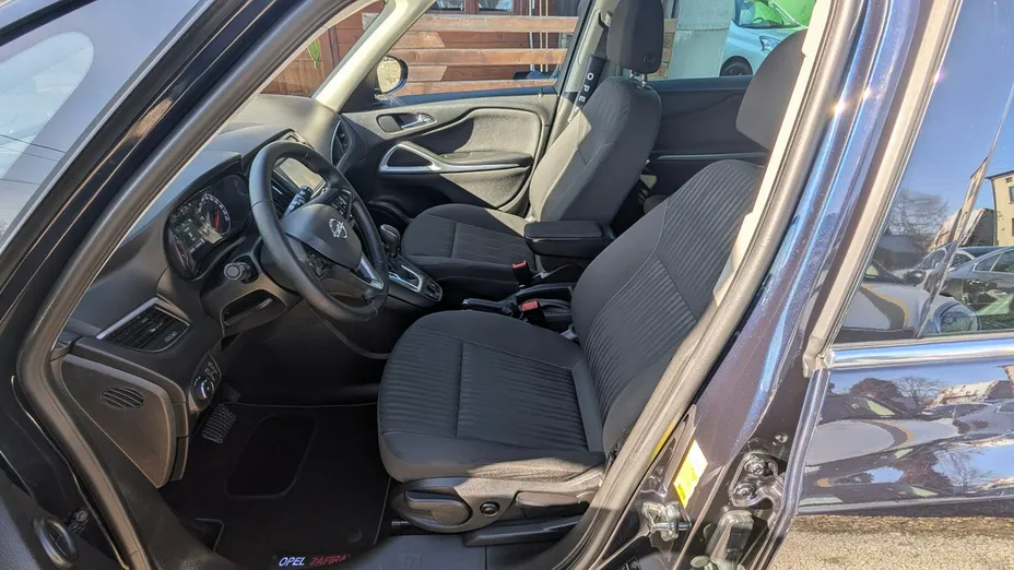 OPEL Zafira -