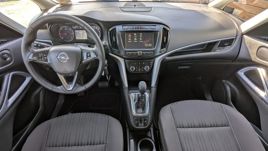 OPEL Zafira -