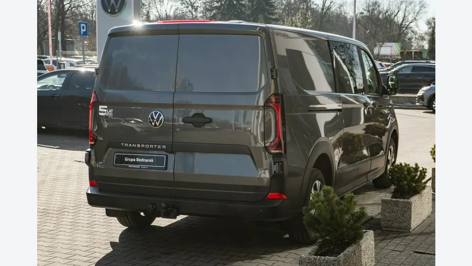 VOLKSWAGEN Transporter -