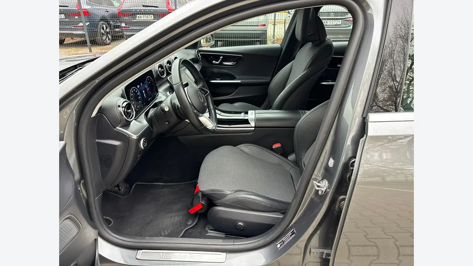 MERCEDES-BENZ C Klasa -