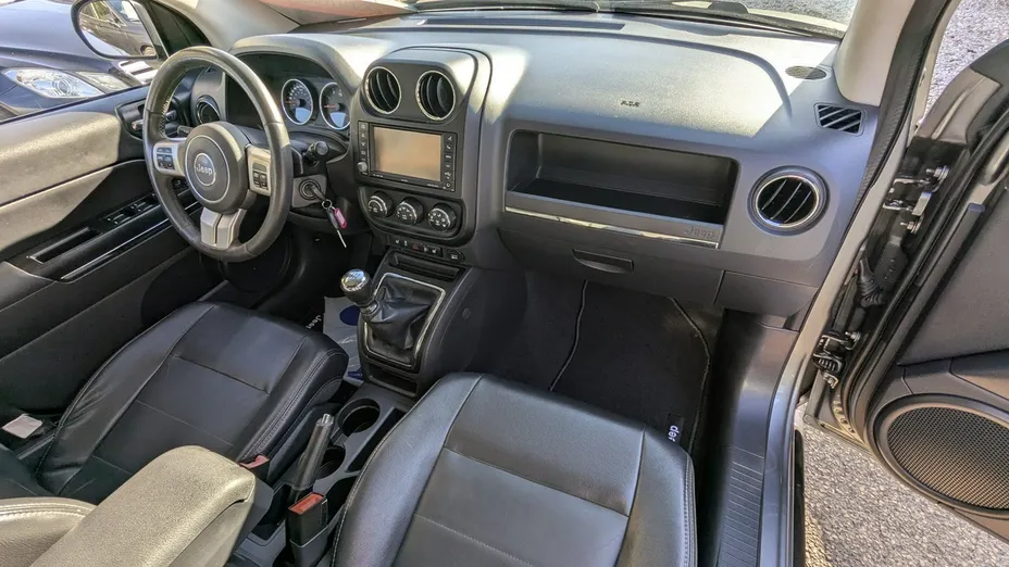 JEEP Compass -