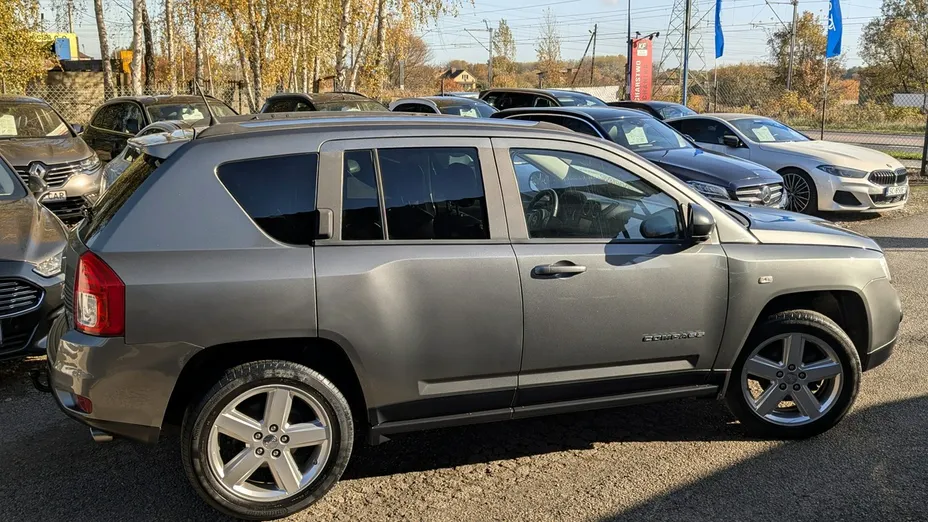 JEEP Compass -