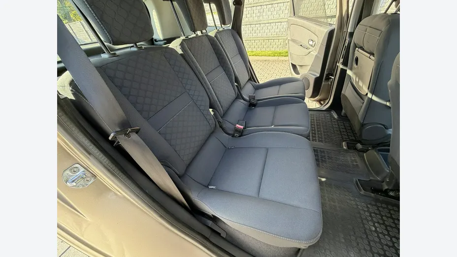 RENAULT Grand Scenic -
