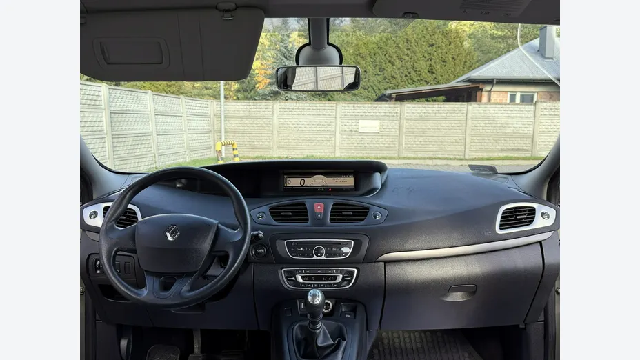 RENAULT Grand Scenic -