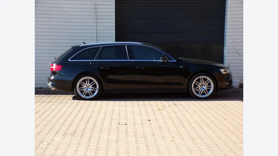 AUDI A4 Avant -