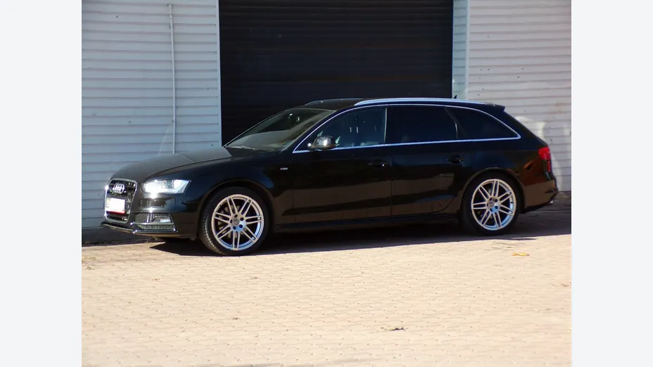 AUDI A4 Avant -